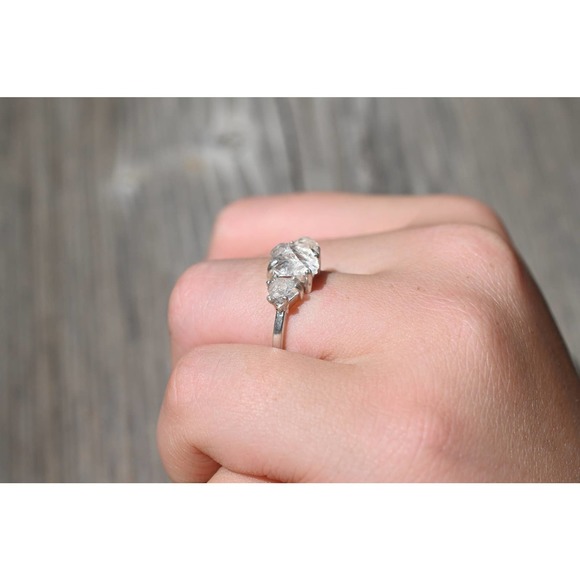 COPY - Engagement rings, alternative diamond ring, raw stone ring, - Picture 3 of 5
